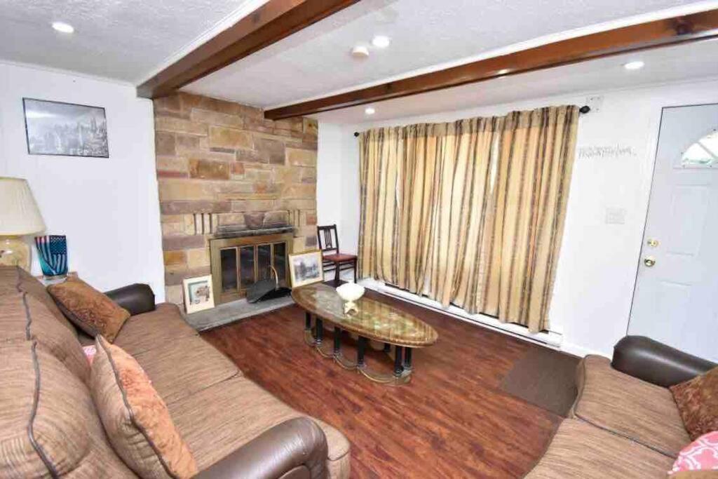 Family /friends Getaway Holiday home Tobyhanna
